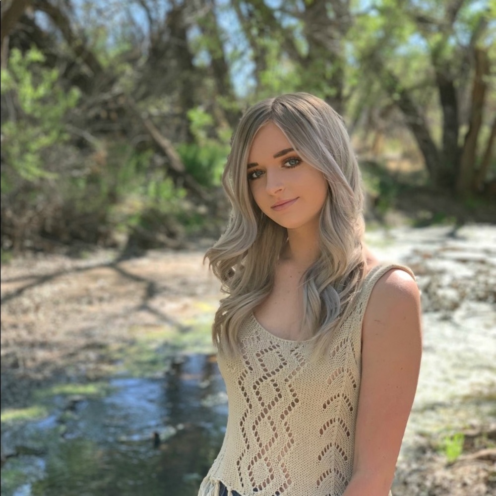 Meet your Posher, Hailey